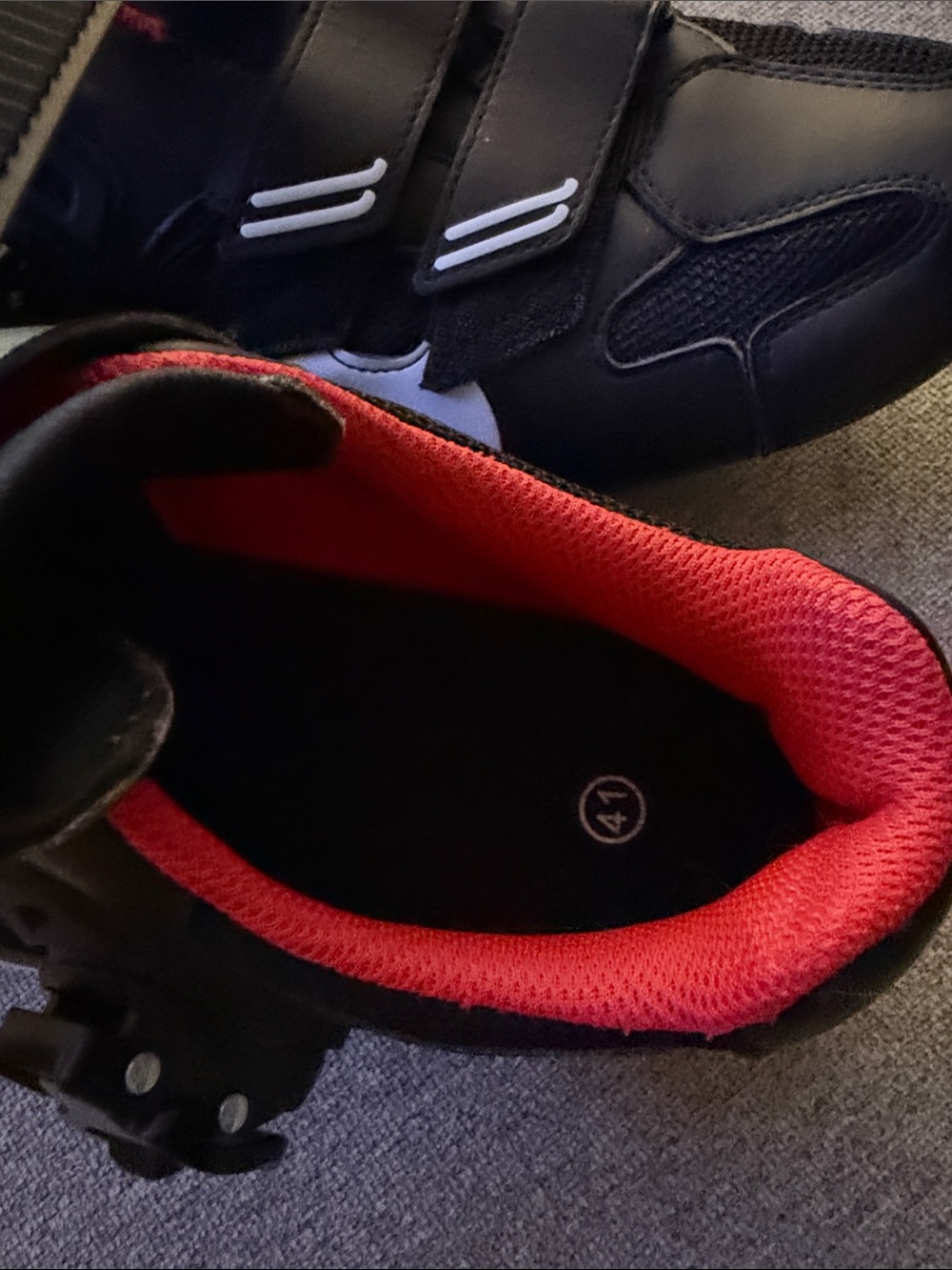 Peloton Black Cycling Shoes with Red Lining - Picture 3 of 4